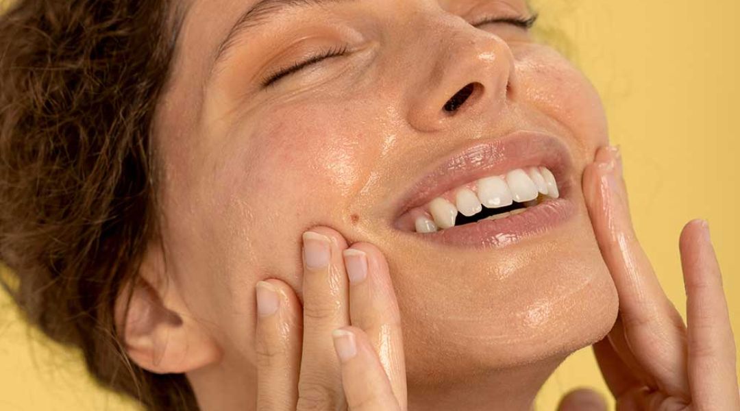 Soin naturel peau brillante et pores dilatés